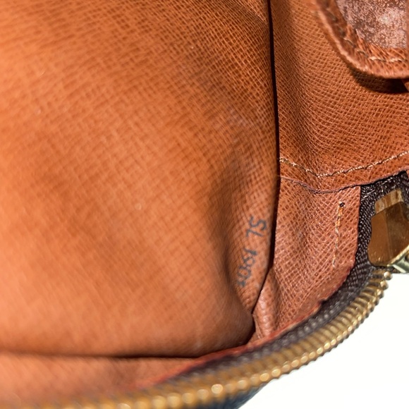 Authentic Louis Vuitton Compiegne Bag - Picture 8 of 14